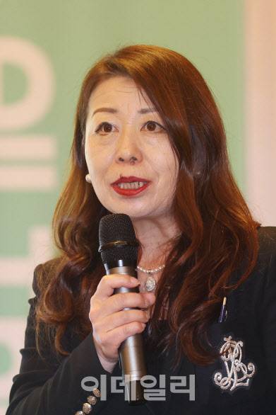 지바 지에코 쇼토쿠대 교수가 30일 서울 강남구 코엑스에서 열린 ‘2026 올댓트래블’에서 ‘일본 지방창생의현재와 미래:정책, 트렌드 그리고 성공사례’ 주제로 발표를 하고 있다.(사진=이데일리 이영훈 기자)