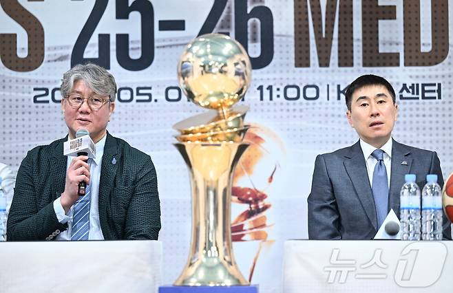 1일 서울시 강남구 도산대로 KBL센터에서 열린 2025-2026 LG전자 프로농구 챔피언결정전 미디어데이에서 고양 소노 손창환 감독이 출사표를 던지고 있다. (KBL 제공. 재판매 및 DB 금지) 2026.5.1 ⓒ 뉴스1