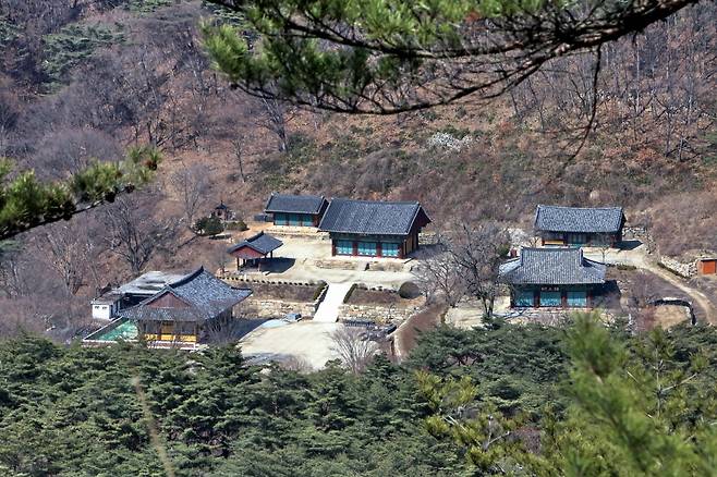 ‘비로전’ 국가유산 보물 지정 예고로 보물 4건을 보유하는 충북 괴산군 칠성면 각연사 전경. 괴산군 제공