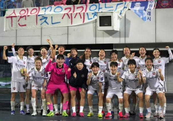 ▲ 여자 아시아 챔피언스리그인 AWCL 4강 무대에서 결국 남북 맞대결이 성사됐다. 4일 대한축구협회는 아시아축구연맹으로부터 북한 내고향여자축구단이 한국에서 열리는 AWCL 준결승에 참가하겠다는 의사를 전달해왔다는 내용을 통보받았다고 밝혔다.ⓒ 수원FC 위민