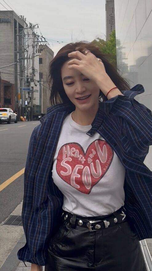 / 김혜수 소셜미디어