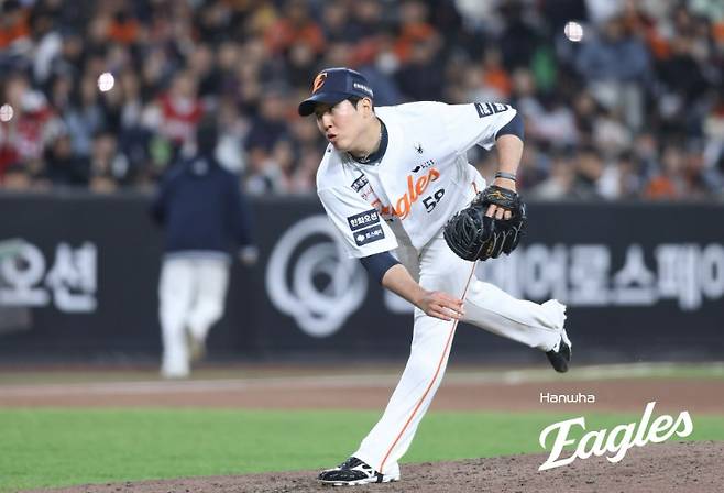 ▲ 올 시즌 극단적인 부진을 보이고 있는 박상원을 5일 KIA전에서도 0.2이닝 2실점으로 부진했다 ⓒ한화이글스