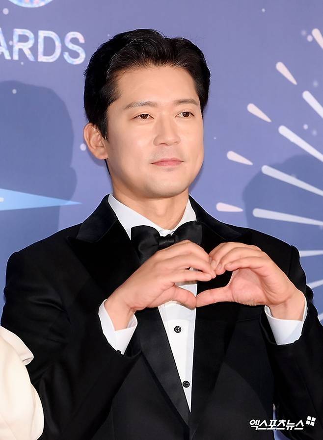 MBC 아나운서 출신 방송인 김대호가 MBC '21세기 대군부인' 카메오로 등장한 비하인드 스토리를 풀어놓는다.