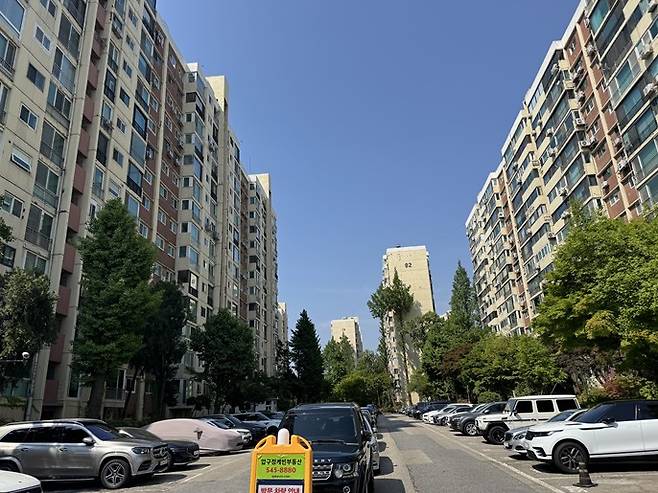 재건축 추진 중인 압구정 현대아파트 일대./사진=김이슬 기자