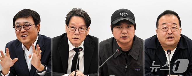왼쪽부터 최휘영 문체부 장관, 오동진 영화평론가, 백재호 한국독립영화협회 이사장, 김재민 영화사 NEW 대표