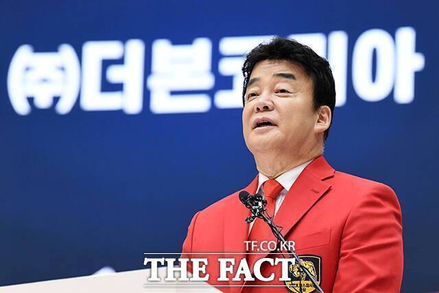 더본코리아의 국내 직·가맹점 폐점 개수는 256개로 전년(177개) 대비 44.6% 증가했다. 출점 수는 247개로 전년(459개) 대비 46.2% 감소한 것으로 나타났다. /더팩트DB