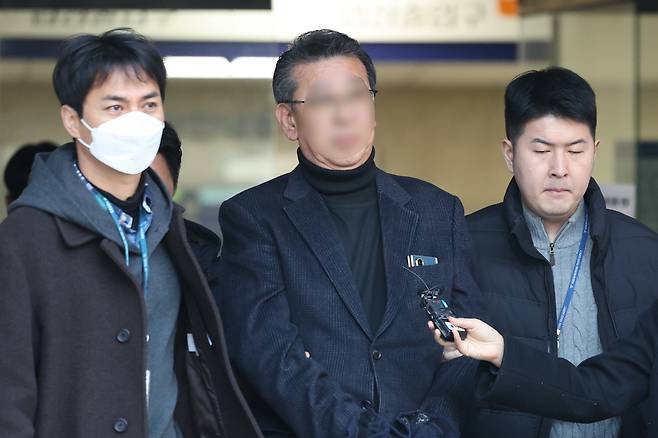 중증 발달장애인 거주 시설 '색동원' 내 입소자들을 성적으로 학대한 의혹을 받는 원장 김모씨./뉴스1