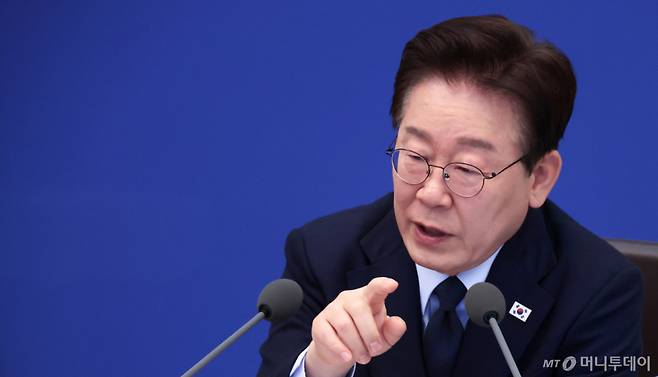 [서울=뉴시스] 최동준 기자 = 이재명 대통령이 6일 청와대에서 열린 국무회의에서 발언하고 있다. 2026.05.06. photocdj@newsis.com /사진=