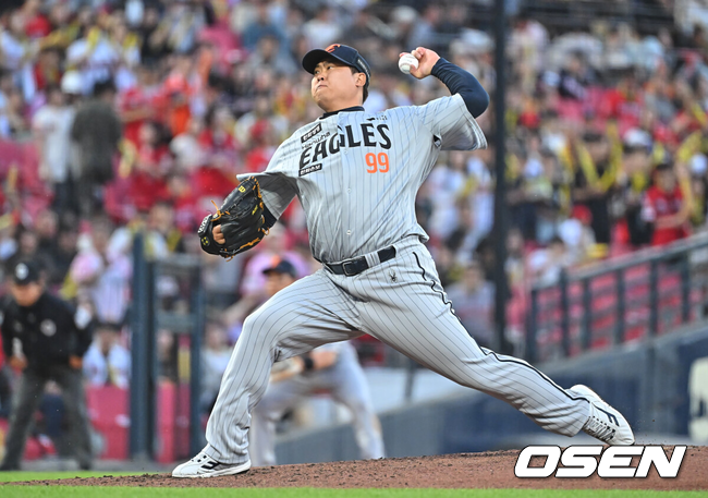 [OSEN=광주, 이석우 기자] 6일 광주-기아 챔피언스필드에서 2026 신한 SOL KBO 리그 KIA 타이거즈와 한화 이글스의 경기가 열렸다.홈팀 KIA는 올러가, 방문팀 한화는 류현진이 선발 출전했다.한화 이글스 선발투수 류현진이 역투하고 있다. 2026.05.06 / foto0307@osen.co.kr