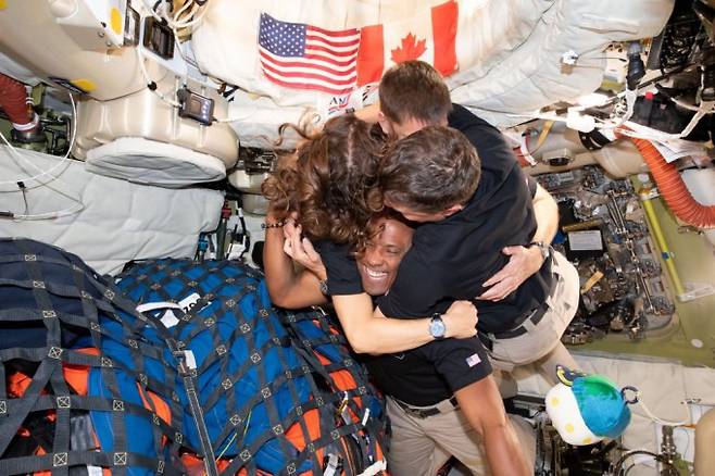 아르테미스 2호&nbsp;미션에 참여한 4명의 우주비행사. NASA 제공