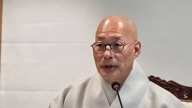 진우 총무원장은 "불교의 궁극적 목적은 해탈과 열반, 해탈, 성불인데 그걸 말로 표현할 수가 없다. 굳이 표현하자면 '평안'이다"고 말했다. 백성호 기자
