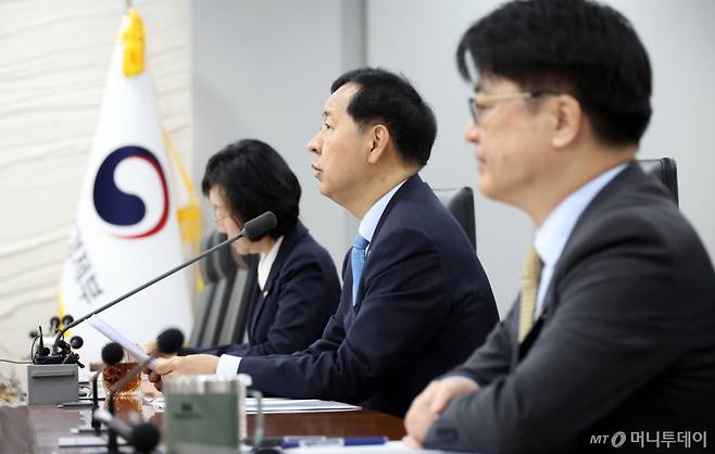 [세종=뉴시스] 강종민 기자 = 구윤철 부총리 겸 재정경제부 장관이 7일 세종시 정부세종청사에서 열린 민생물가 특별관리 관계장관TF회의에서 발언하고 있다. 2026.05.07. ppkjm@newsis.com /사진=강종민
