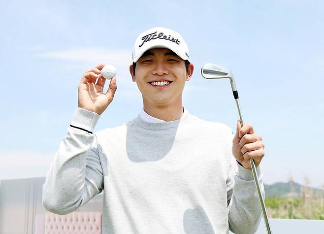 [서울=뉴시스] 안지민이 7일 전남 영암의 골프존카운티 영암45 카일필립스 코스(파72)에서 열린 한국프로골프(KPGA) 투어 파운더스컵 1라운드 14번 홀에서 홀인원을 달성했다. (사진=KPGA 제공) 2026.05.07. *재판매 및 DB 금지