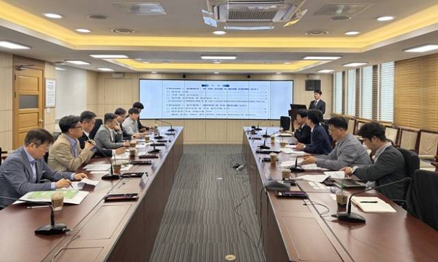 ▲도로-전력망 공동건설 실무협의체 킥오프 회의 현장 ⓒ경기도