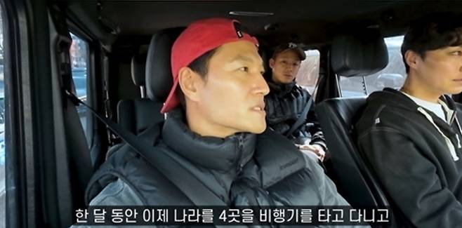 최근 바쁜 일정을 보냈다고 설명하는 김종국의 모습. 과로와 수면 부족은 전정기관 기능에 부담을 줄 수 있다. 유튜브 채널 ‘김종국 GYM JONG KOOK’ 캡처