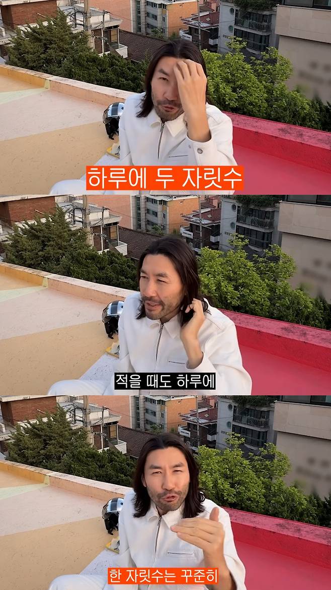 하루에 두 자릿수, 적어도 한 자릿수는 꾸준히 돈 빌려 달라는 연락이 온다고 밝혔다. 유튜브 채널 '노홍철' 영상 캡처