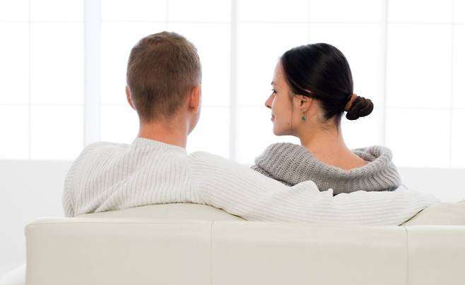 최근 성관계 경험을 긍정적으로 평가한 응답은 80%를 넘었지만, 성생활 전반의 만족도는 56%에 그쳤다는 연구 결과가 나왔다. 사진은 기사 내용과 직접 관련 없음. 123RF