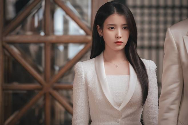 '21세기 대군부인' 성희주-이안대군 혼전 계약서 들통