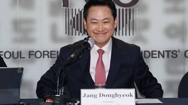 국민의힘 장동혁 대표가 8일 서울 중구 한국프레스센터에서 열린 서울외신기자클럽 초청 외신기자 간담회에 참석해 있다. 연합뉴스