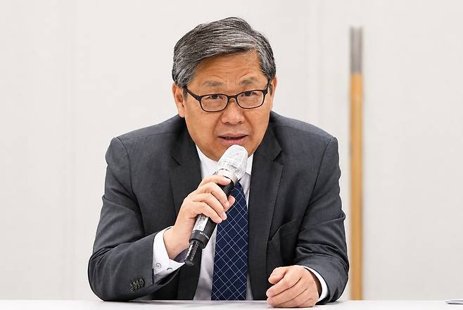 전병극 서울사이버대학교 석좌교수(전 문화체육관광부 제1차관)는 지난 7일 서울 홍익대학교 특강에서 AI가 제작·유통·소비 구조를 급변하고 있다며 선도적으로 추진할 정책 과제 5가지를 제시했다.(사진=본인제공)