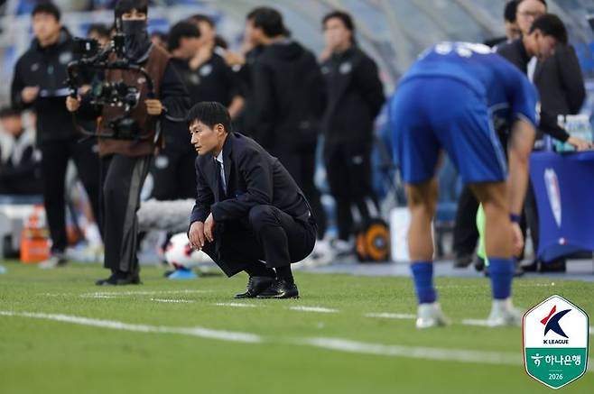 [서울=뉴시스] 프로축구 K리그2 수원삼성의 이정효 감독. (사진=한국프로축구연맹 제공) 2026.05.09. photo@newsis.com *재판매 및 DB 금지
