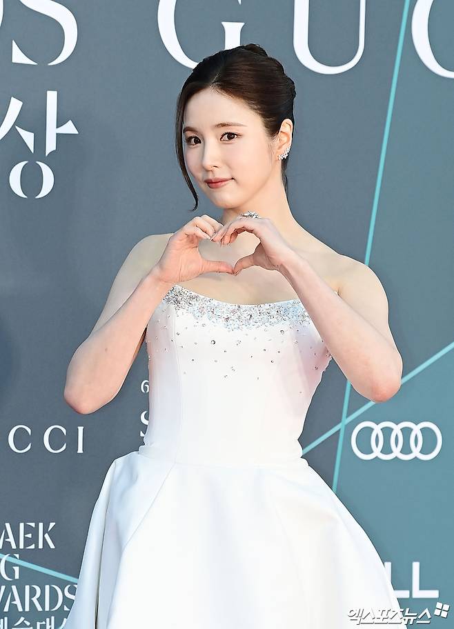 신세경, 청순 미모 여전해