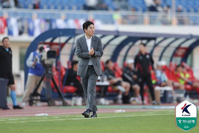 윤정환 인천 유나이티드 감독.   프로축구연맹 제공