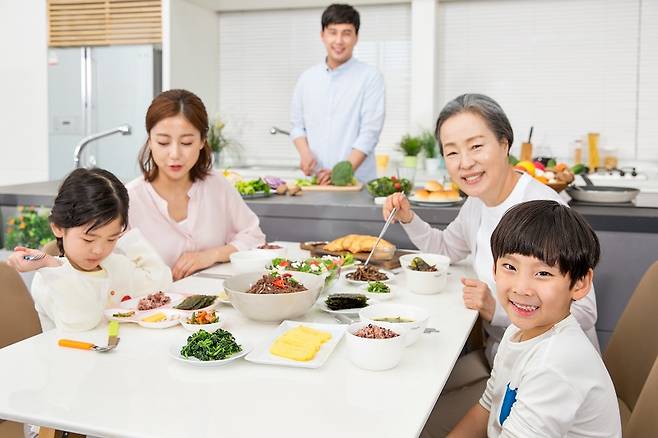 현미엔 미네랄과 비타민이 풍부하게 함유돼 있어 건강한 포도당 공급원 역할을 한다.[사진 | 게티이미지뱅크]