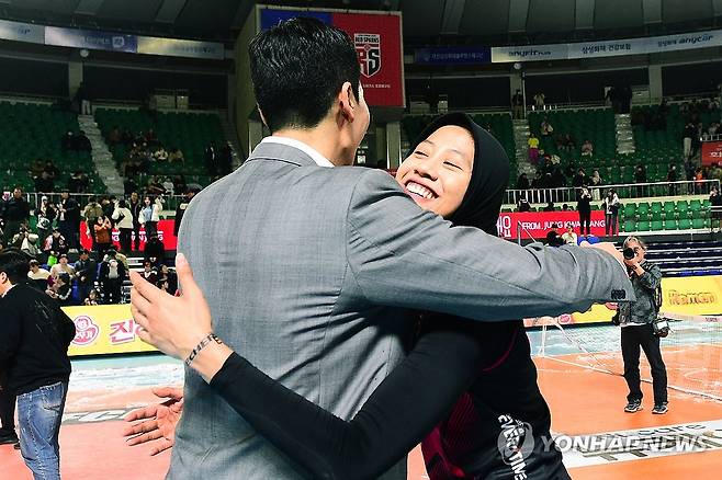 정관장에서 뛰었던 메가(오른쪽) [한국배구연맹 제공. 재판매 및 DB 금지]