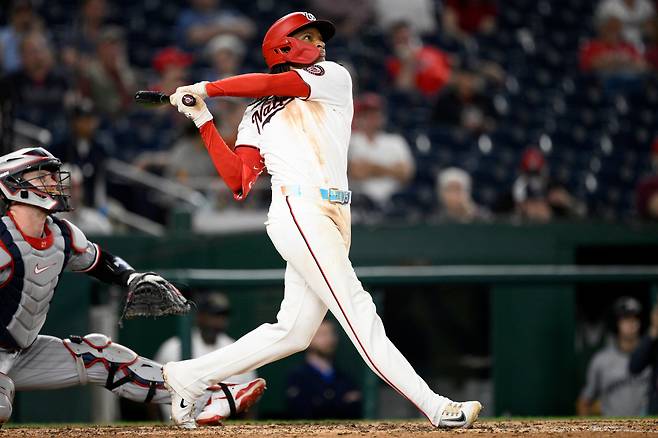 Washington Nationals' CJ Abrams follows through on his grand slam during the eighth inning of a baseball game against the Minnesota Twins, Wednesday, May 6, 2026, in Washington. (AP Photo/Nick Wass)







<저작권자(c) 연합뉴스, 무단 전재-재배포, AI 학습 및 활용 금지>