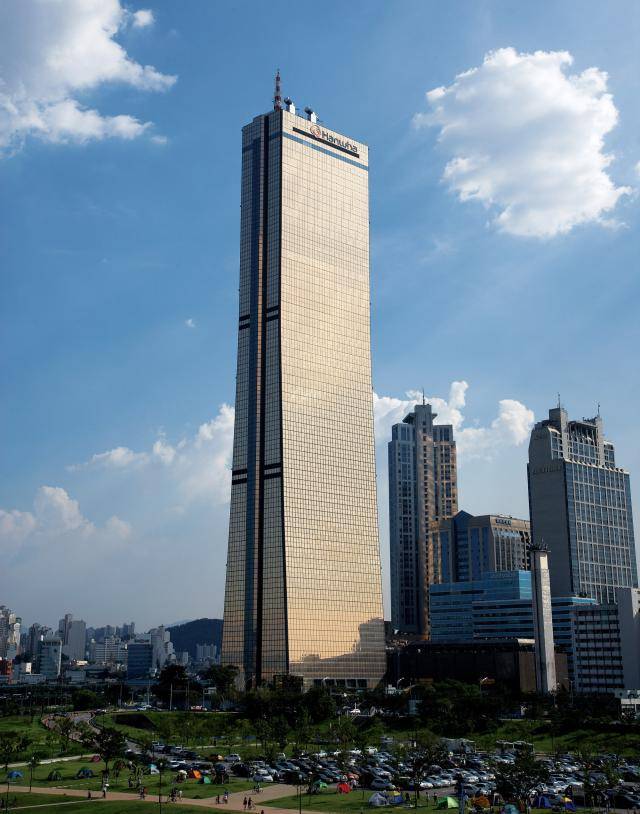 사진은 서울 영등포구 한화생명 본사 전경 [사진=한화생명]