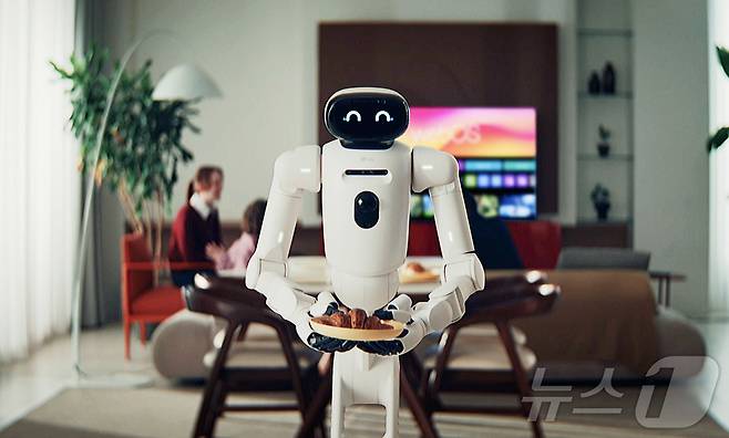 iF 디자인 어워드 2026에서 본상을 수상한 홈로봇 'LG 클로이드'의 모습. (LG전자 제공. 재판매 및 DB 금지) 2026.2.25 ⓒ 뉴스1