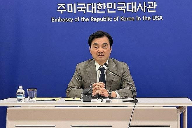 한미회담 결과 설명하는 안규백 국방장관. 사진=연합뉴스