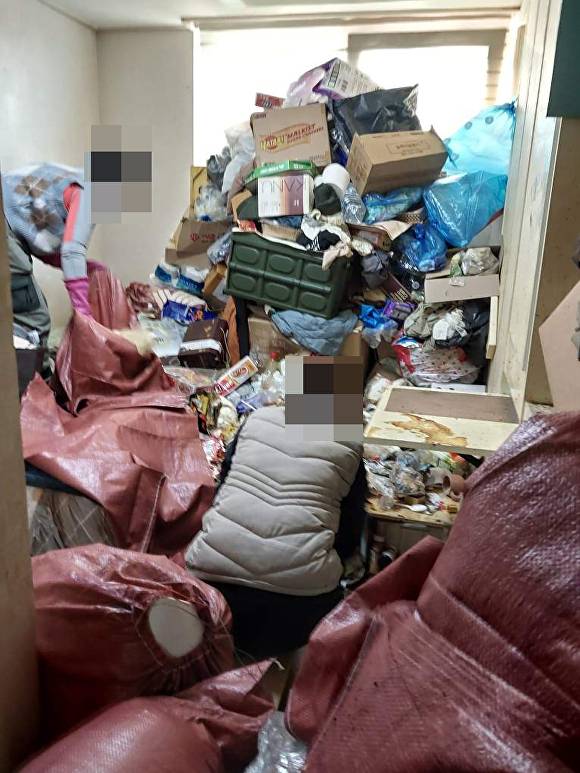 저장강박 가구 [사진=천안시]