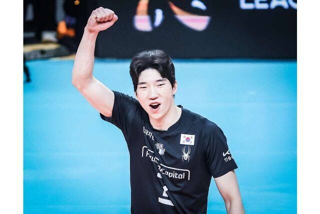 13일 인도네시아에서 열린 아시아배구연맹(AVC) 챔피언스리그 알 라이얀(카타르)과 첫 경기에서 팀 내 최다 득점인 16점을 기록한 허수봉./FIVB 제공