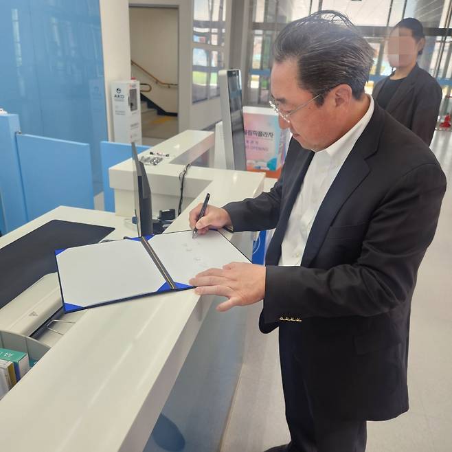 한국 방문 당시 기타노 다카히로 전 회장. /사진=대한봅슬레이스켈레톤경기연맹 제공