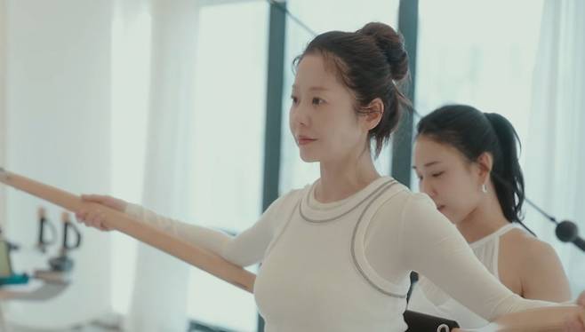 유튜브 〈걍민경〉