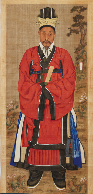 조선 말기 대표적인 초상화가 채용신이 1916년에 그린 ‘이덕응 초상’(전북 유형문화유산). 실제로는 관직에 오르지 못한 유학자 이덕응이 고위 관료의 예복을 입고 있는 점, 초상화로는 이례적인 산수 배경이 그려진 점 등이 주목받고 있다. 사진 출처 민길홍 저 ‘밖으로 나온 초상’