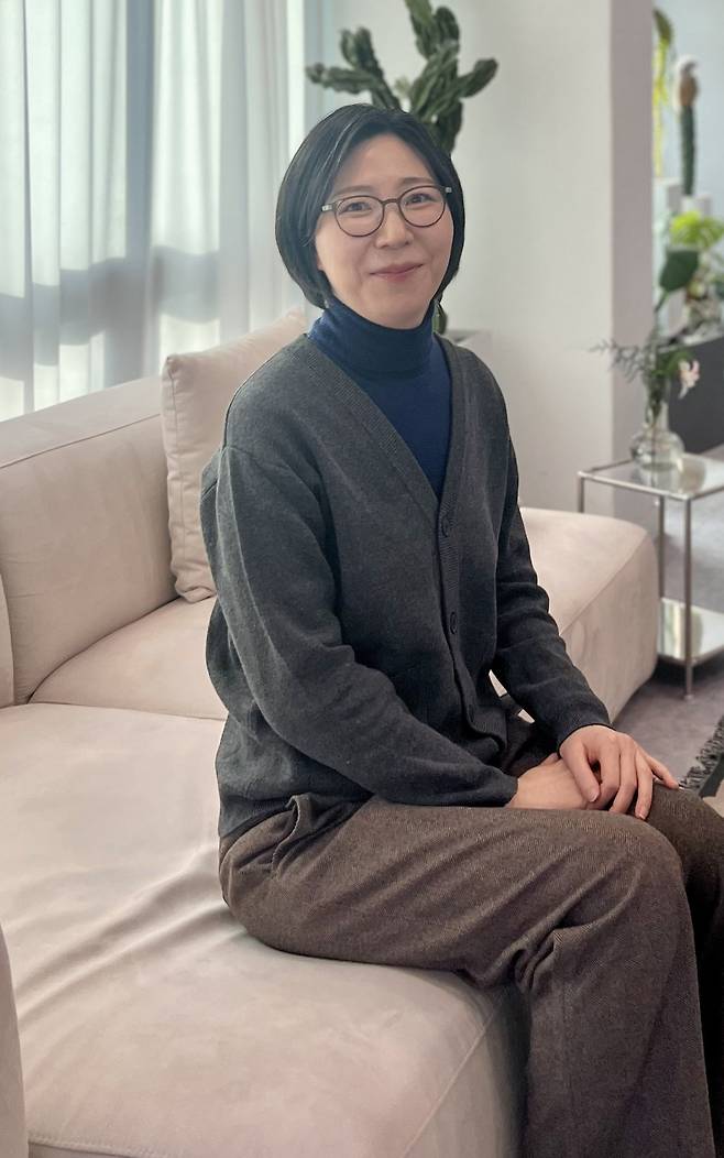 ���ʿ��� ȥ���� �ô롯�� �� ����� ����� ��ȸ�����а� ����.                               �ٻ�Ͻ� ����
