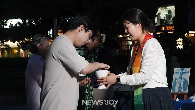 이날 예배 모든 순서는 여성들이 맡았다. 뉴스앤조이 나수진
