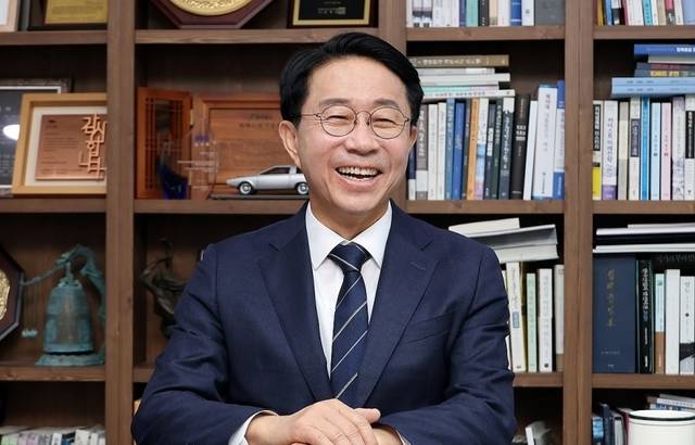 기사의 이해를 돕기 위한 자료 이미지로 직접적 연관은 없습니다. 사진은 더불어민주당 국회의장 후보 조정식 의원. 연합뉴스