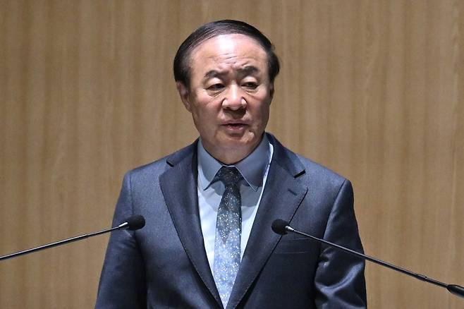 전영현 삼성전자 대표이사 부회장이 지난 3월 경기도 수원시 수원컨벤션센터에서 열린 제57기 정기 주주총회에서 인사말을 하고 있다. 수원=임세준 기자