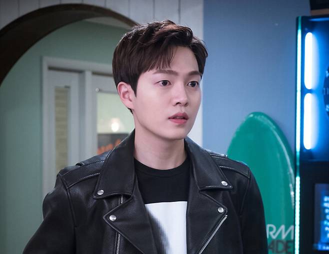 JTBC 드라마 ‘으라차차 와이키키’에 출연한&nbsp;배우 손승원 스틸컷. JTBC 제공