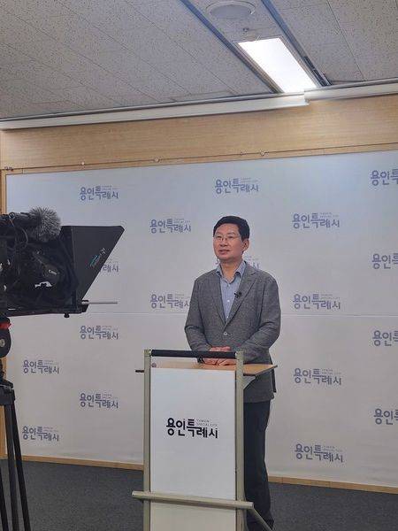 이상일 용인특례시장 후보(국민의힘)가 정부의 반도체특별법 시행령 추진 방침을 강하게 비판하고 있다. 이상일 후보 제공