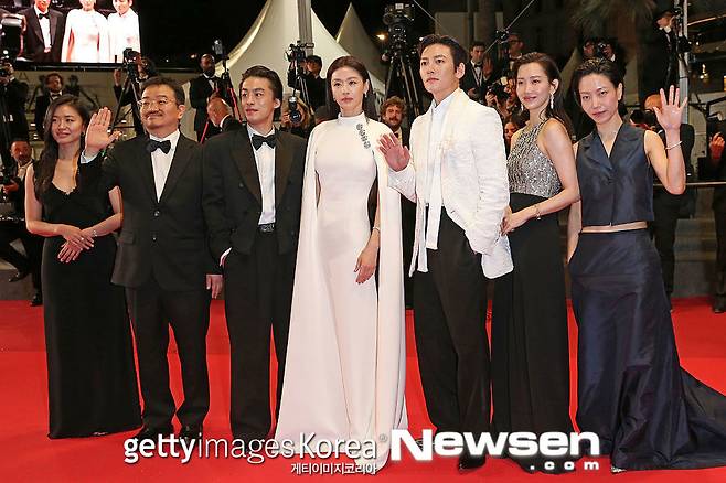 연상호 감독, 배우 구교환, 전지현, 지창욱, 신현빈, 김신록