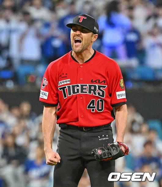 [OSEN=대구, 이석우 기자] 15일 대구삼성라이온즈파크에서 2026 신한 SOL KBO 리그 삼성 라이온즈와 KIA 타이거즈의 경기가 열렸다. 홈팀 삼성은 후라도가, 방문팀 KIA는 네일이 선발 출전했다. KIA 타이거즈 네일이 6회말 2사 삼성 라이온즈 박승규의 타구를 유격수 송구 실책으로 출루되자 아쉬워하고 있다. 2026.05.15 / foto0307@osen.co.kr