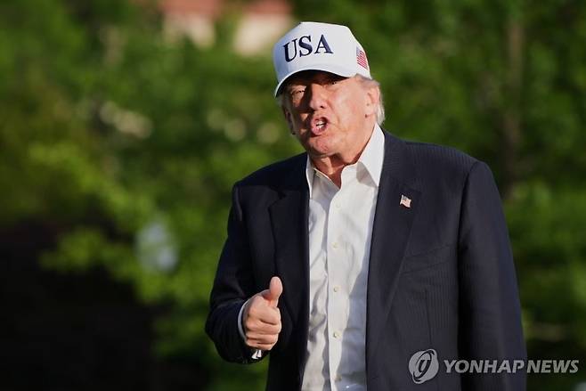 미중정상회담 후 백악관으로 돌아온 트럼프 대통령. AP연합뉴스