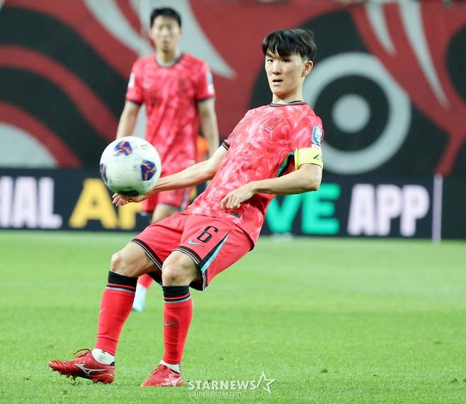 대한민국 축구 국가대표팀 미드필더 황인범. /사진=강영조 선임기자