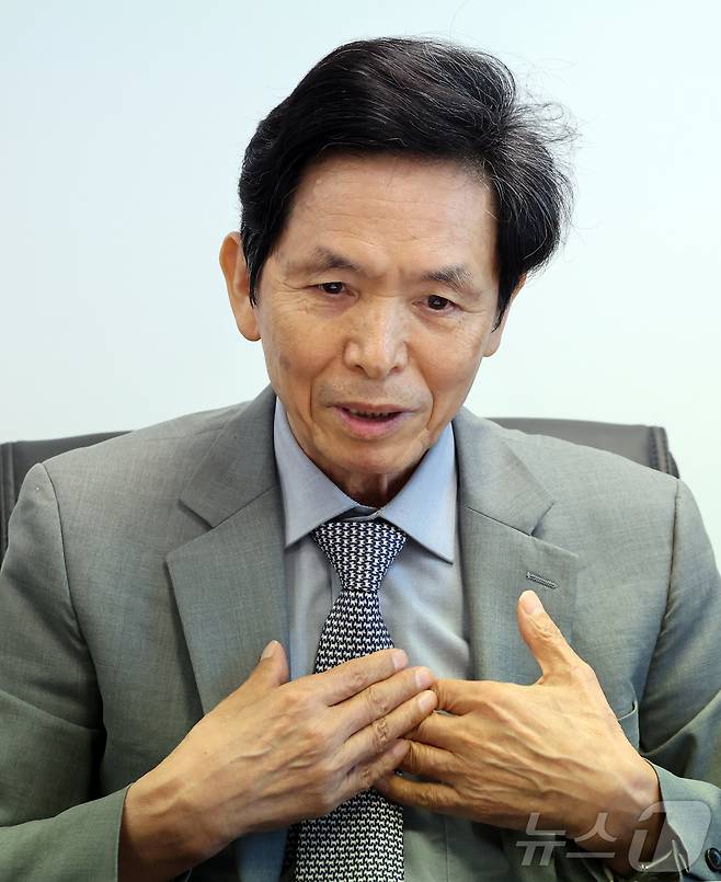 최준선 성균관대학교 법학전문대학원 명예교수가 14일 서울 종로구 뉴스1 사옥에서 열린 "삼성전자 성과급 갈등 어떻게 풀어야 하나＂ 긴급 좌담회에서 발언하고 있다. 2026.5.14 ⓒ 뉴스1 김진환 기자