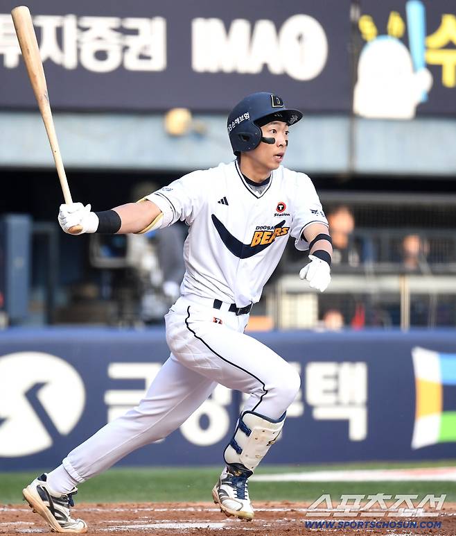 9일 잠실구장에서 열린 두산과 SSG의 경기. 타격하는 두산 김민석. 잠실=송정헌 기자songs@sportschosun.com/2026.05.09/